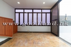 SAI KUNG Mid Level Village House For Sale | Two-Storey Home, Front Yard & 4 Bedrooms