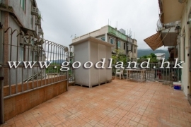 SAI KUNG Mid Level Village House For Sale | Two-Storey Home, Front Yard & 4 Bedrooms