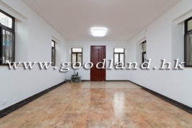 SAI KUNG Mid Level Village House For Sale | Two-Storey Home, Front Yard & 4 Bedrooms