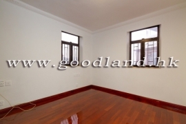 SAI KUNG Mid Level Village House For Sale | Two-Storey Home, Front Yard & 4 Bedrooms