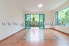 SAI KUNG Detached Village House For Sale | Garden, Parking Nearby & Green View