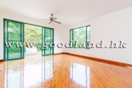 SAI KUNG Detached Village House For Sale | Garden, Parking Nearby & Green View