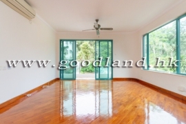 SAI KUNG Detached Village House For Sale | Garden, Parking Nearby & Green View