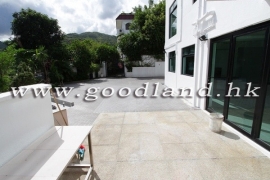 SAI KUNG Mid Level Detached Village House For Sale | Huge Garden, Sea and Greenery View