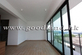 SAI KUNG Mid Level Detached Village House For Sale | Huge Garden, Sea and Greenery View