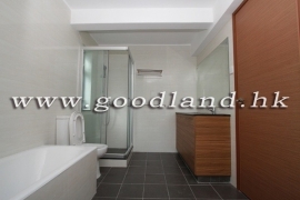 SAI KUNG Mid Level Detached Village House For Sale | Huge Garden, Sea and Greenery View