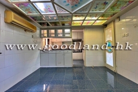 SAI KUNG Village House For Sale | End Unit, Lawn Garden, Sea and Greenery View