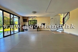 SAI KUNG Village House For Sale | End Unit, Lawn Garden, Sea and Greenery View