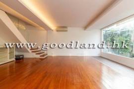 SAI KUNG Village House For Sale | Tastefully Renovated Garden Home, Green Surroundings