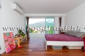 SAI KUNG Corner Village House For Sale | Large Garden, Multi Parking & Green View