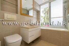 SAI KUNG Villa For Sale | Sought-After Complex, Large Garden & Private Pool