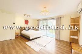 SAI KUNG Mid-Levels Village House For Sale | Garden, Well Maintained & 3 Bedrooms