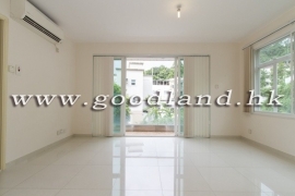 SAI KUNG Village House For Sale | Peaceful Location, Equipped Kitchen & 3 Bedrooms
