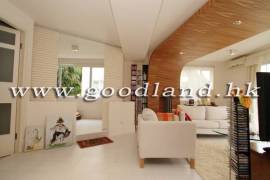 SAI KUNG Mid Level Village House For Sale | Recent Renovation, Garden & 3 Bedrooms