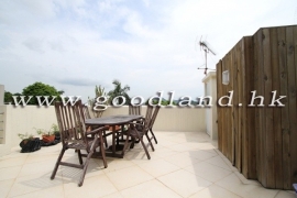 SAI KUNG Mid Level Village House For Sale | Recent Renovation, Garden & 3 Bedrooms