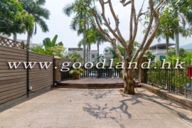 SAI KUNG Village House For Sale | Resort Living, Communal Pool & Parking
