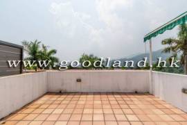SAI KUNG Village House For Sale | Resort Living, Communal Pool & Parking