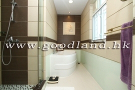 SAI KUNG Village House For Sale | Convenient Location, Lovely Garden & 3 En-Suites