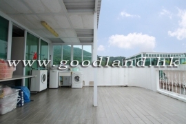 SAI KUNG Village House For Sale | Convenient Location, Lovely Garden & 3 En-Suites