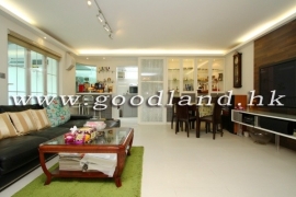 SAI KUNG Village House For Sale | Convenient Location, Lovely Garden & 3 En-Suites