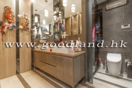 SAI KUNG Mid Level Detached Village House For Sale | Huge Garden & Multi Parking