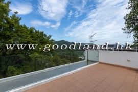SAI KUNG Mid-Levels Village House For Sale and Rent | Garden & Equipped Kitchen