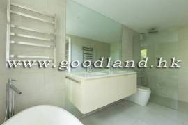 SAI KUNG Mid-Levels Village House For Sale and Rent | Garden & Equipped Kitchen