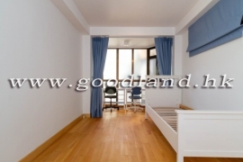 SAI KUNG Detached Village House For Sale | Private Gate, 3 Parking Spaces & Italian Kitchen