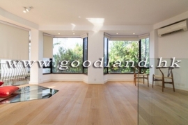 SAI KUNG Detached Village House For Sale | Private Gate, 3 Parking Spaces & Italian Kitchen