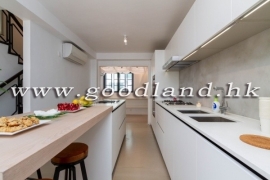 SAI KUNG Detached Village House For Sale | Private Gate, 3 Parking Spaces & Italian Kitchen