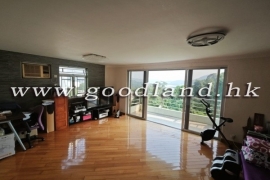 SAI KUNG Semi-Detached Village House For Sale | Resort Complex, Communal Pool & 4 Bedrooms