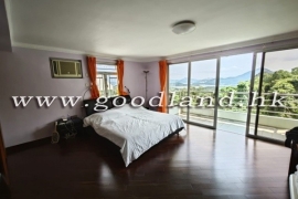 SAI KUNG Semi-Detached Village House For Sale | Resort Complex, Communal Pool & 4 Bedrooms