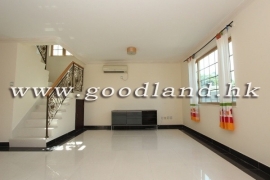 SAI KUNG Lower Duplex Village House For Sale | Managed Complex & 4 Bedrooms