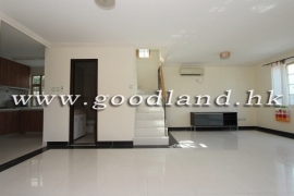 SAI KUNG Lower Duplex Village House For Sale | Managed Complex & 4 Bedrooms