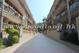 SAI KUNG Lower Duplex Village House For Sale | Managed Complex & 4 Bedrooms