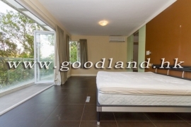 SAI KUNG Detached Village House For Sale | Quiet Greenery, Parking & 3 En-Suites