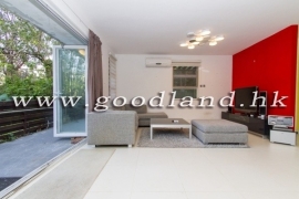 SAI KUNG Detached Village House For Sale | Quiet Greenery, Parking & 3 En-Suites