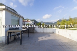 SAI KUNG Detached Village House For Sale | Quiet Greenery, Parking & 3 En-Suites