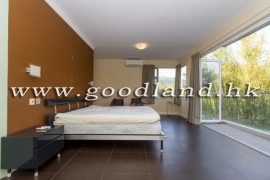SAI KUNG Detached Village House For Sale | Quiet Greenery, Parking & 3 En-Suites