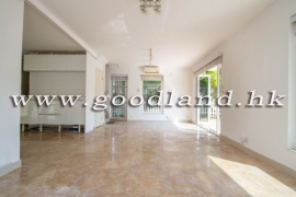 SAI KUNG Mid-Level Detached House For Sale and Rent | Huge Garden & Gate Parking