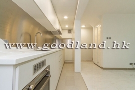 SAI KUNG Village House For Sale | Peaceful Sea View, Renovated Kitchen & Parking