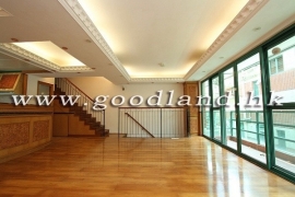 SAI KUNG Upper Duplex Village House For Sale and Rent | Rooftop & Managed Complex