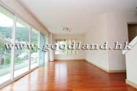 SAI KUNG Mid-Level Family House For Sale | Huge Fenced Lawn Garden & 4 Bedrooms