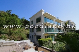 SAI KUNG Mid-Level Family House For Sale | Huge Fenced Lawn Garden & 4 Bedrooms