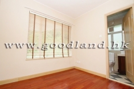 SAI KUNG Mid-Level Family House For Sale | Huge Fenced Lawn Garden & 4 Bedrooms