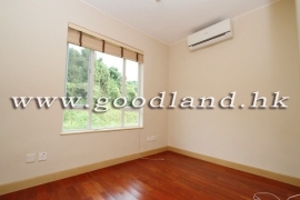 SAI KUNG Mid-Level Family House For Sale | Huge Fenced Lawn Garden & 4 Bedrooms