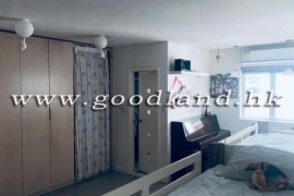 SAI KUNG Lower Duplex Village House For Sale | Garden, Equipped Kitchen & 2 En-Suites