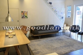 SAI KUNG Lower Duplex Village House For Sale | Garden, Equipped Kitchen & 2 En-Suites