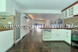 SAI KUNG Detached House For Sale | Streamside Greenery, Huge Garden & 3 En-Suites
