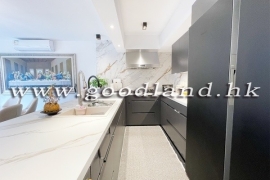 SAI KUNG Detached House For Sale | Lawn Garden, Private Pool & Managed Complex